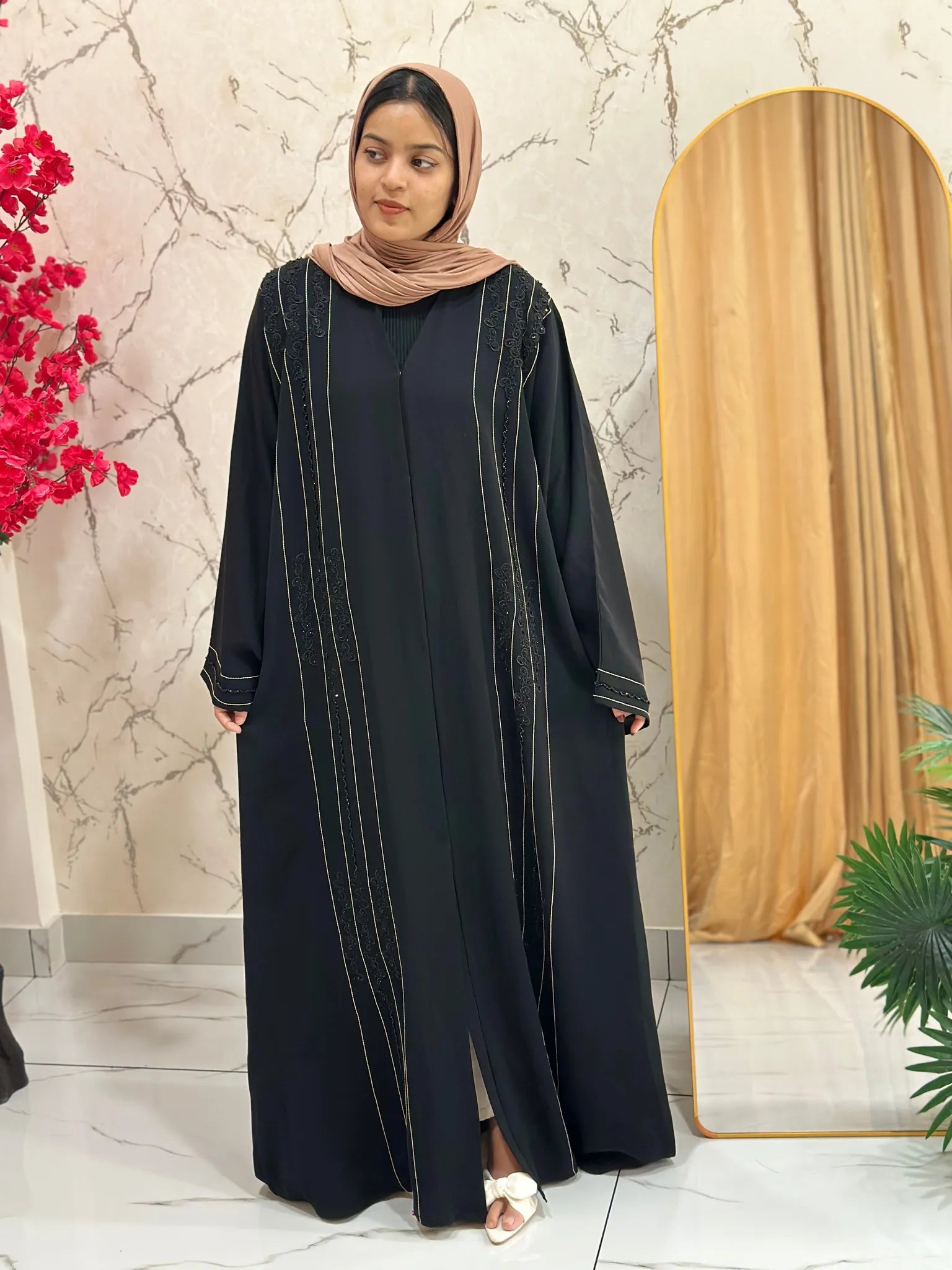 Emarati Abaya (Premium)