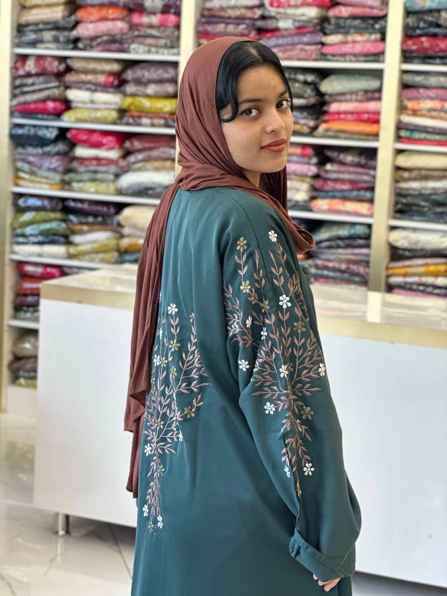 Standard Abaya AB202