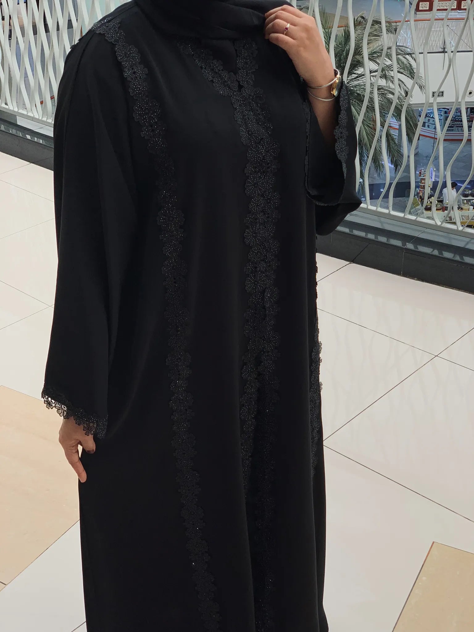 Emarati Abaya (Premium)
