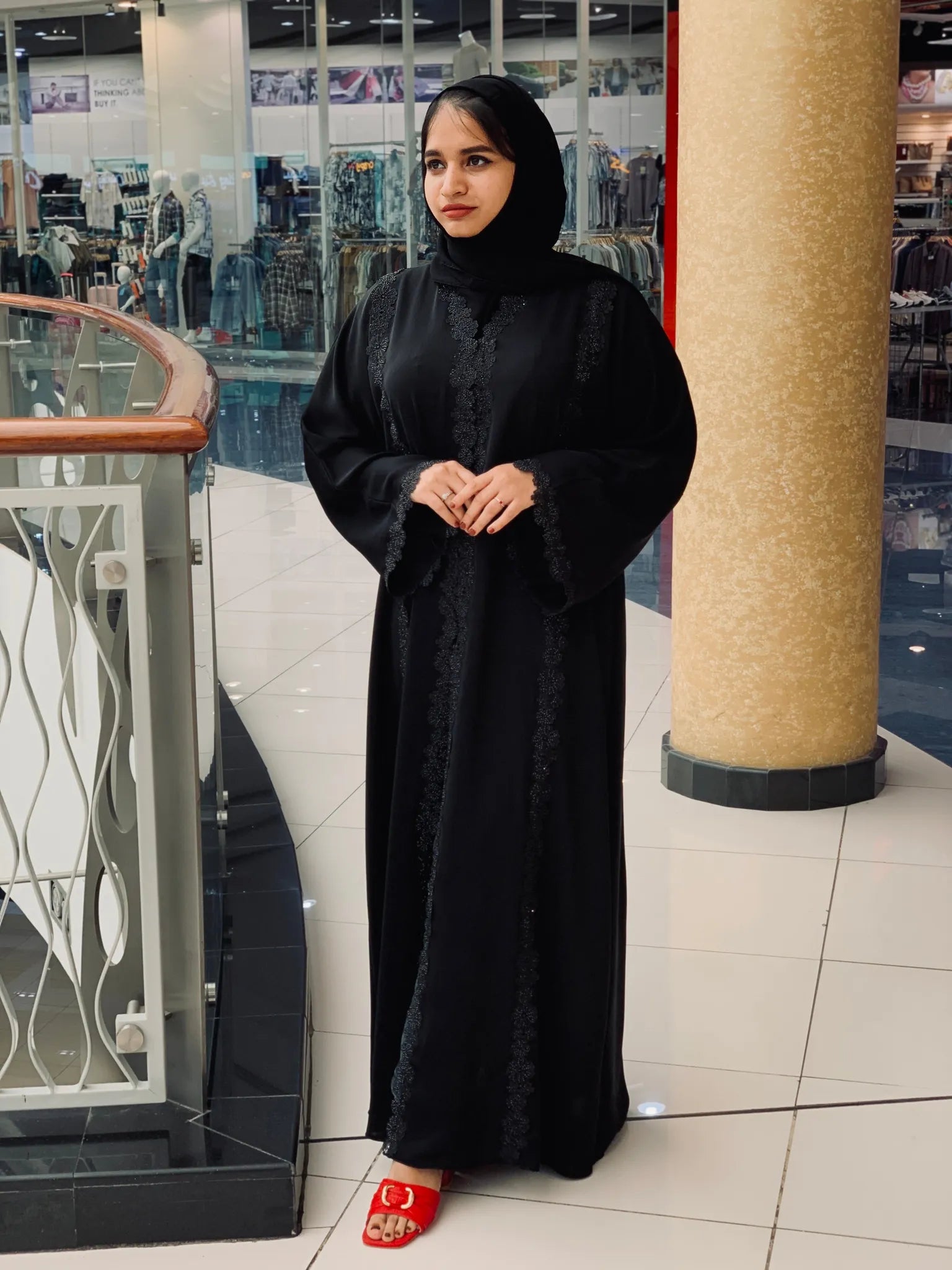 Emarati Abaya (Premium)