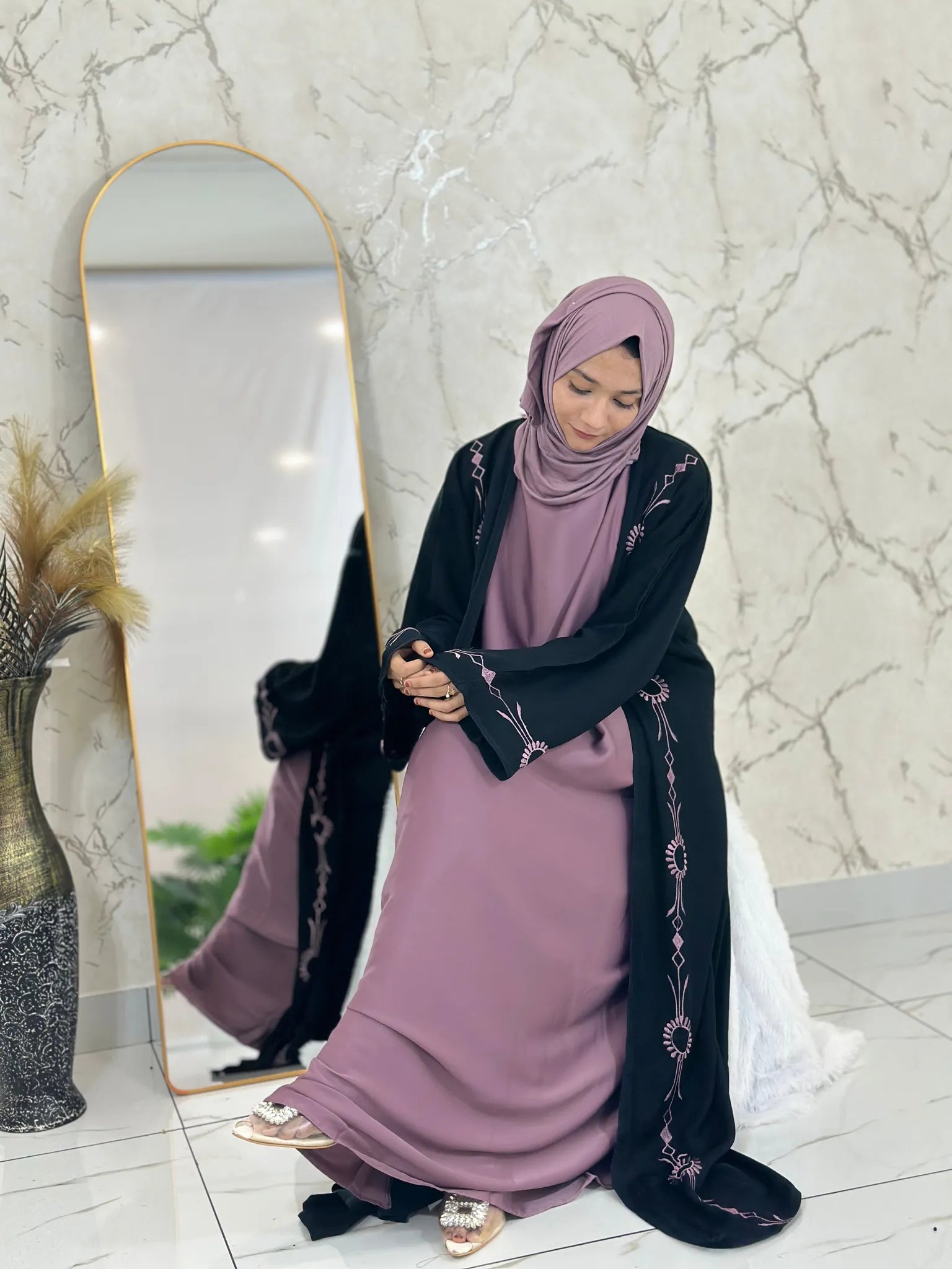 Standard abaya