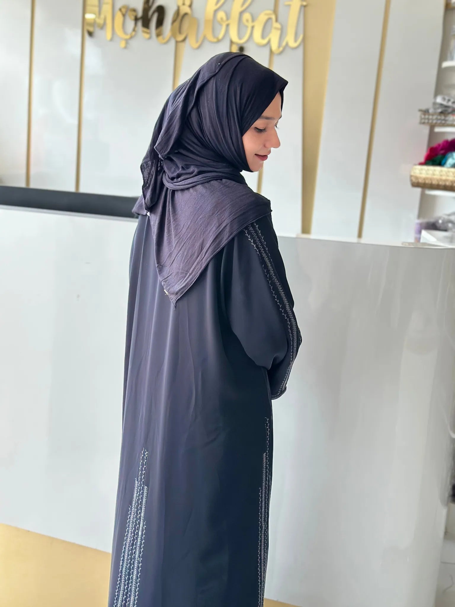 Emarati Abaya (Premium)